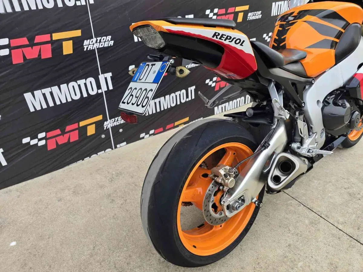 Honda CBR 1000 RR Fireblade (2008 - 11) (8)