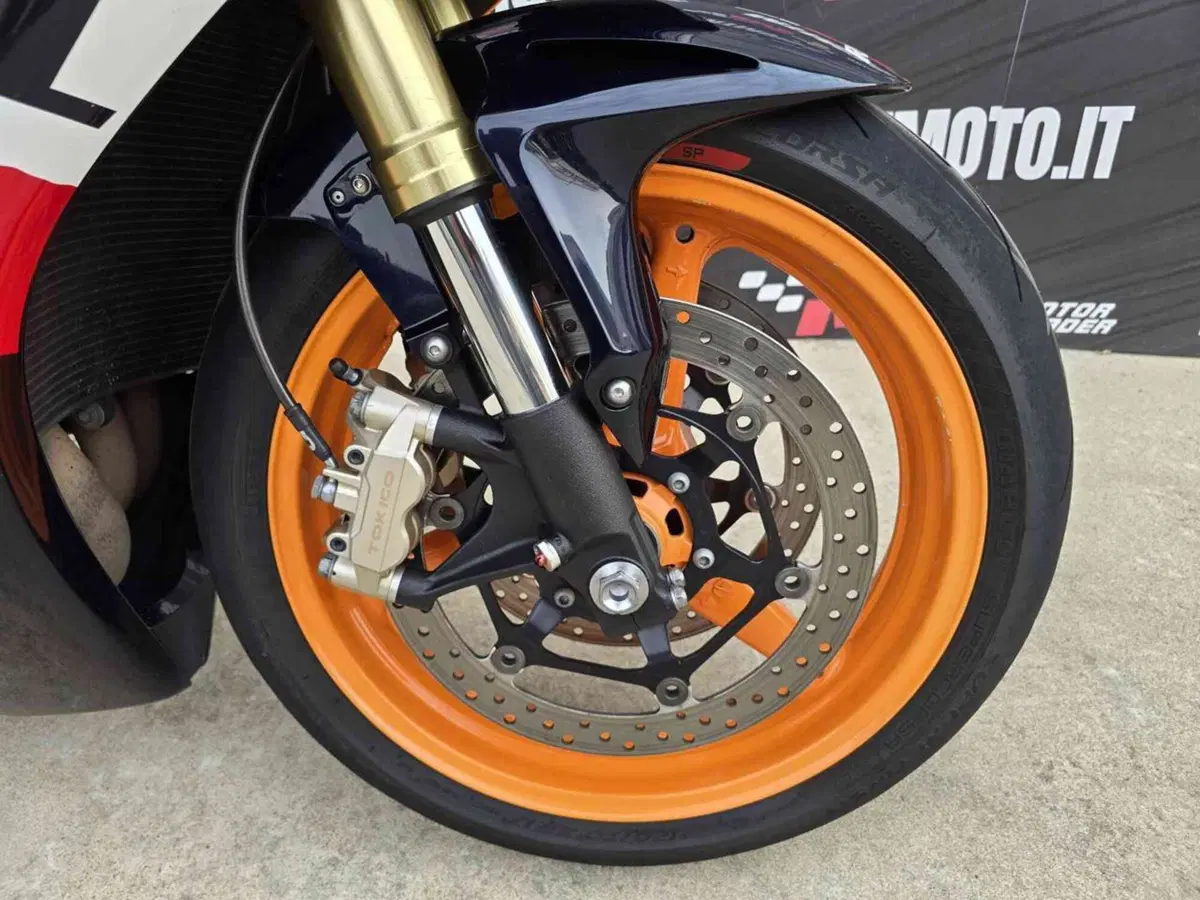 Honda CBR 1000 RR Fireblade (2008 - 11) (11)