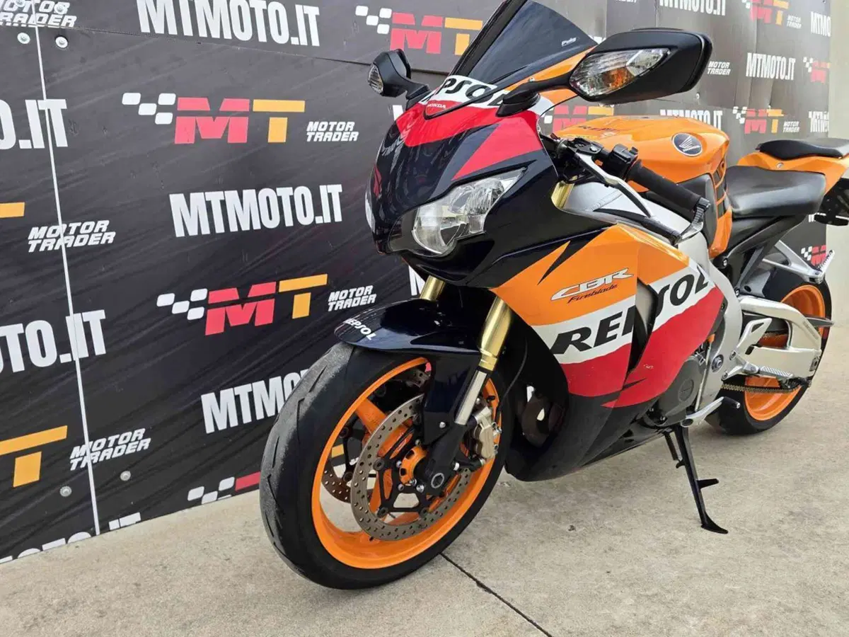 Honda CBR 1000 RR Fireblade (2008 - 11) (6)