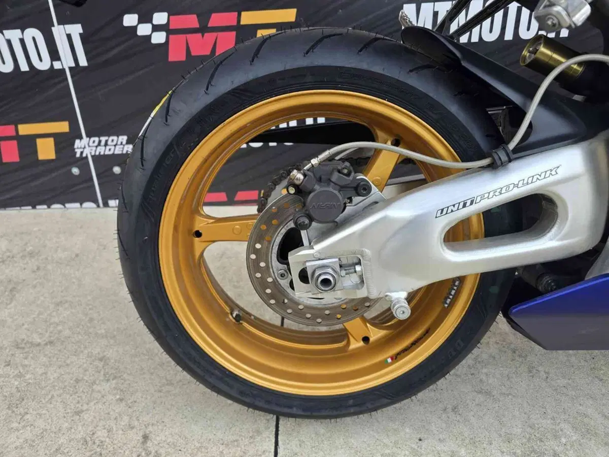Honda CBR 1000 RR Fireblade (2004 - 05) (13)