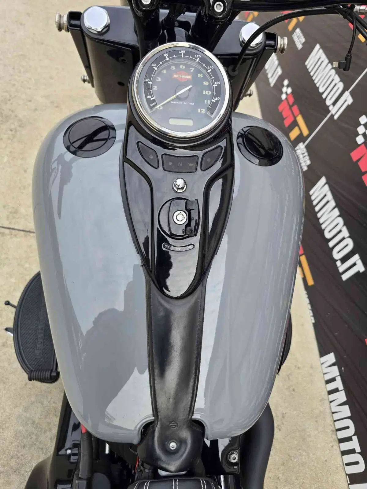 Harley-Davidson 1690 Slim (2011 - 16) - FLS (8)