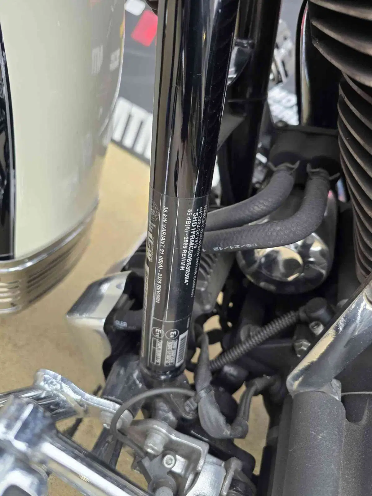 Harley-Davidson 103 Road King Classic (2011 - 13) - FLHRC (14)
