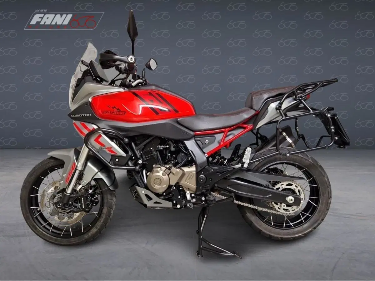QJ Motor SRT 550 SX (2024) (6)