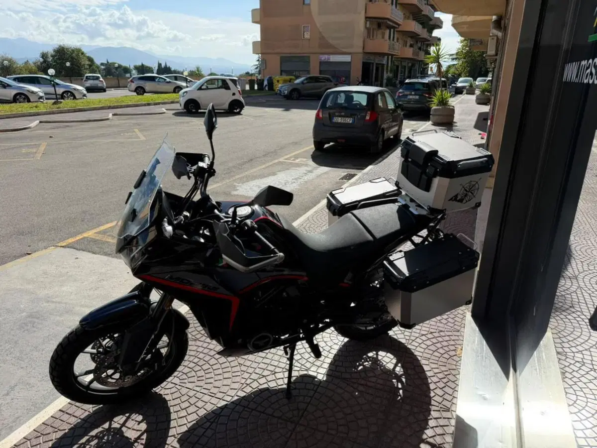 Moto Morini X-Cape 650 (2021 - 26) (2)
