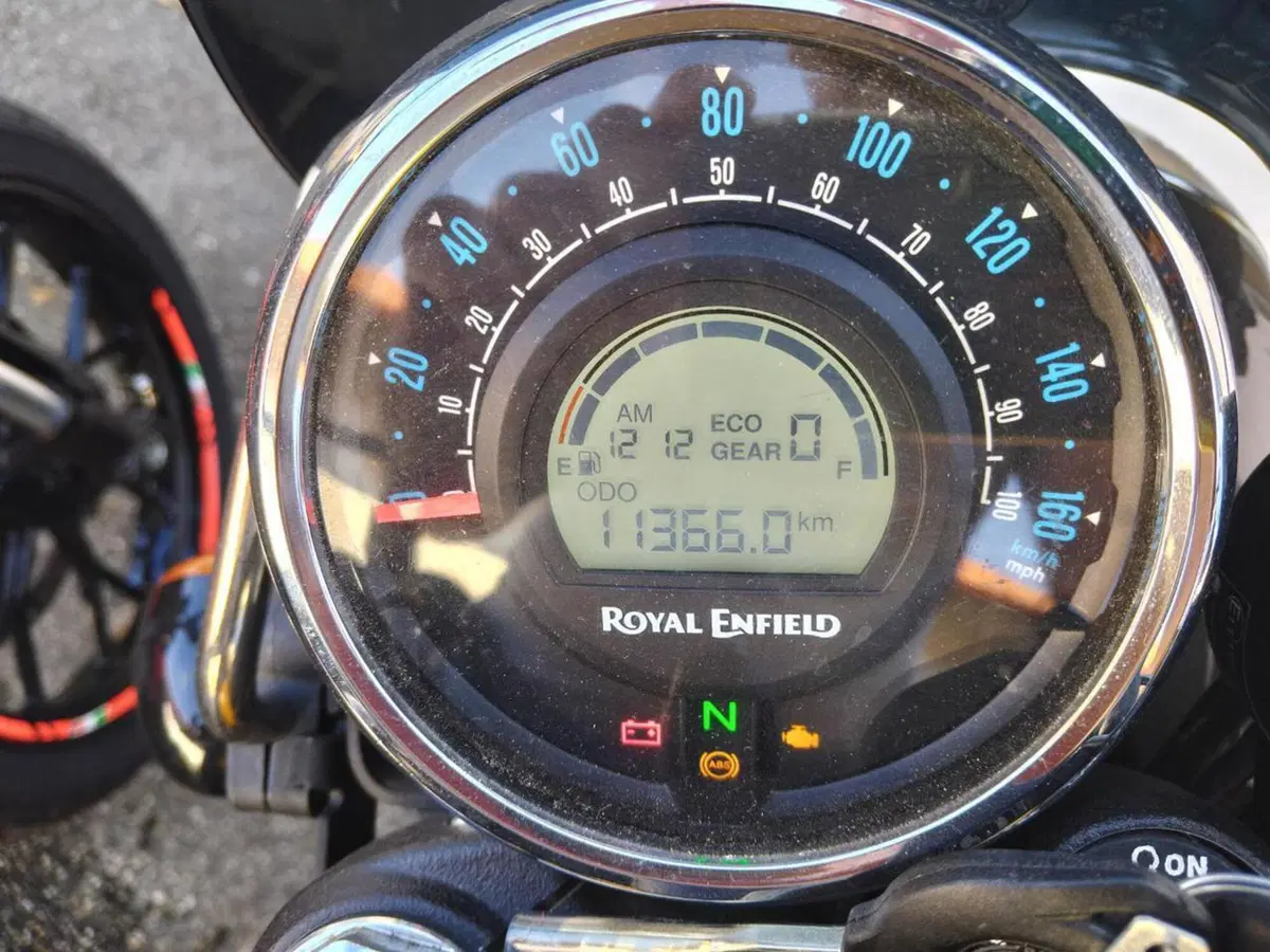 Royal Enfield Meteor 350 (2021 - 26) (5)