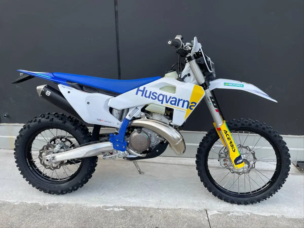 Husqvarna TE 250 (2027) (2)