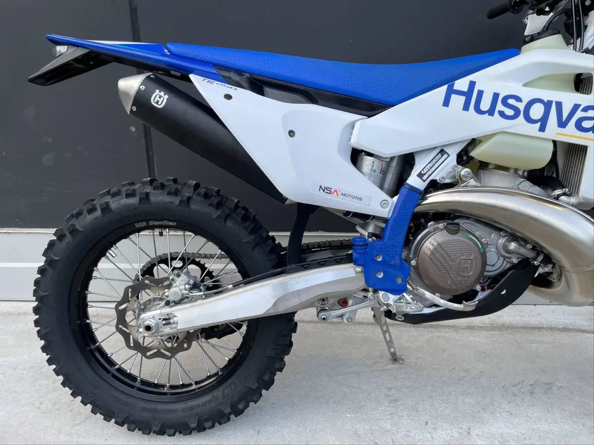Husqvarna TE 250 (2027) (5)