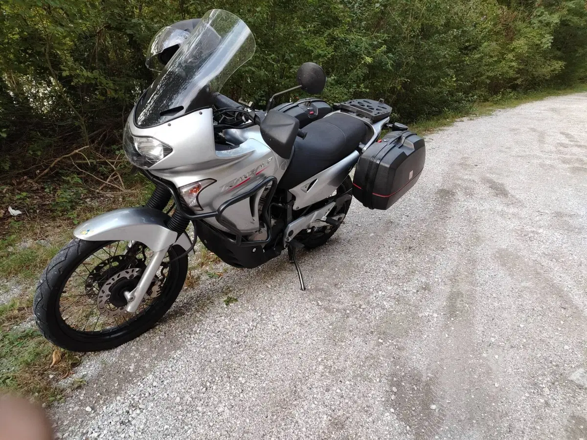 Honda Transalp XL 650V (2005 - 06) (2)