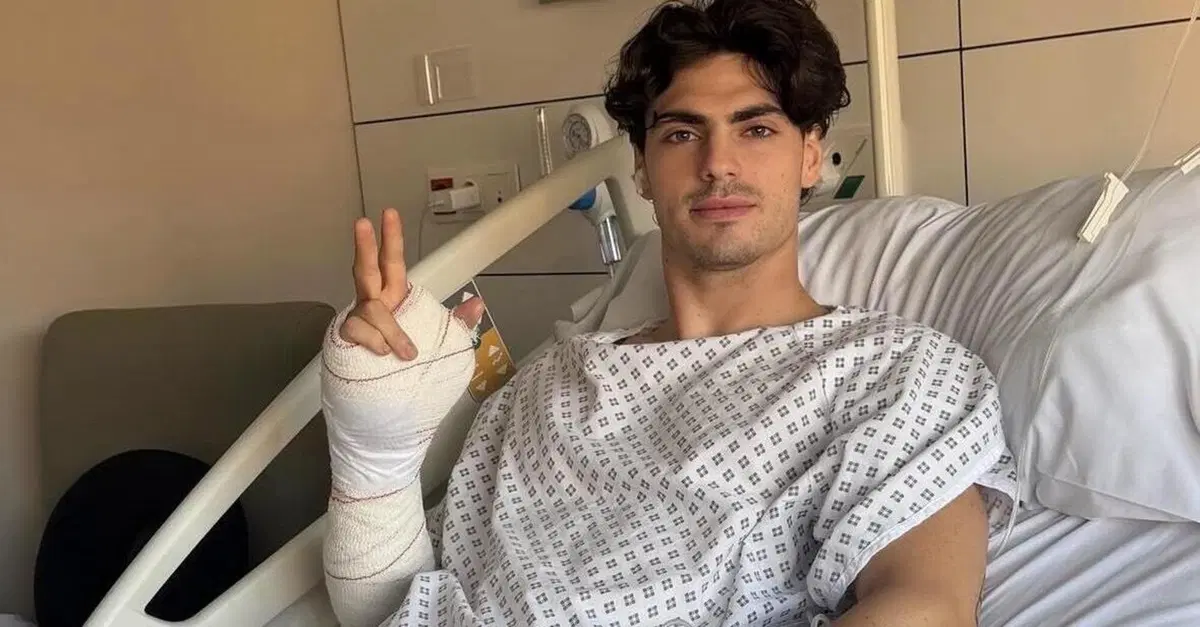 MotoGP, Fermin Aldeguer operato alla mano destra dopo la caduta in Indonesia. Potrebbe saltare Phillip Island?