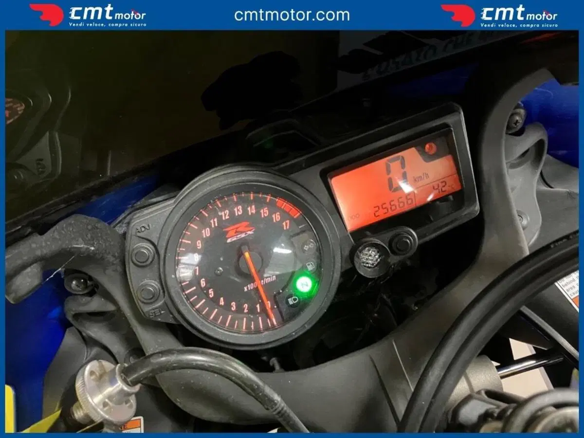 Suzuki GSX R 600 (2004 - 05) (5)