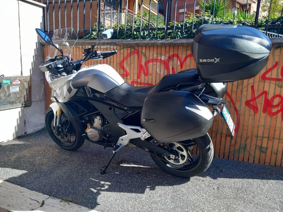 CFMOTO 650MT (2021 - 24) (2)