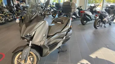 Yamaha X-Max 300 Tech Max (2020) usata
