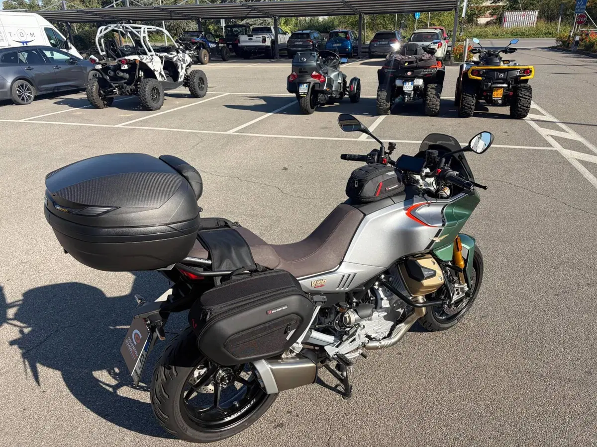 Moto Guzzi V100 Mandello S (2022 - 24) (11)