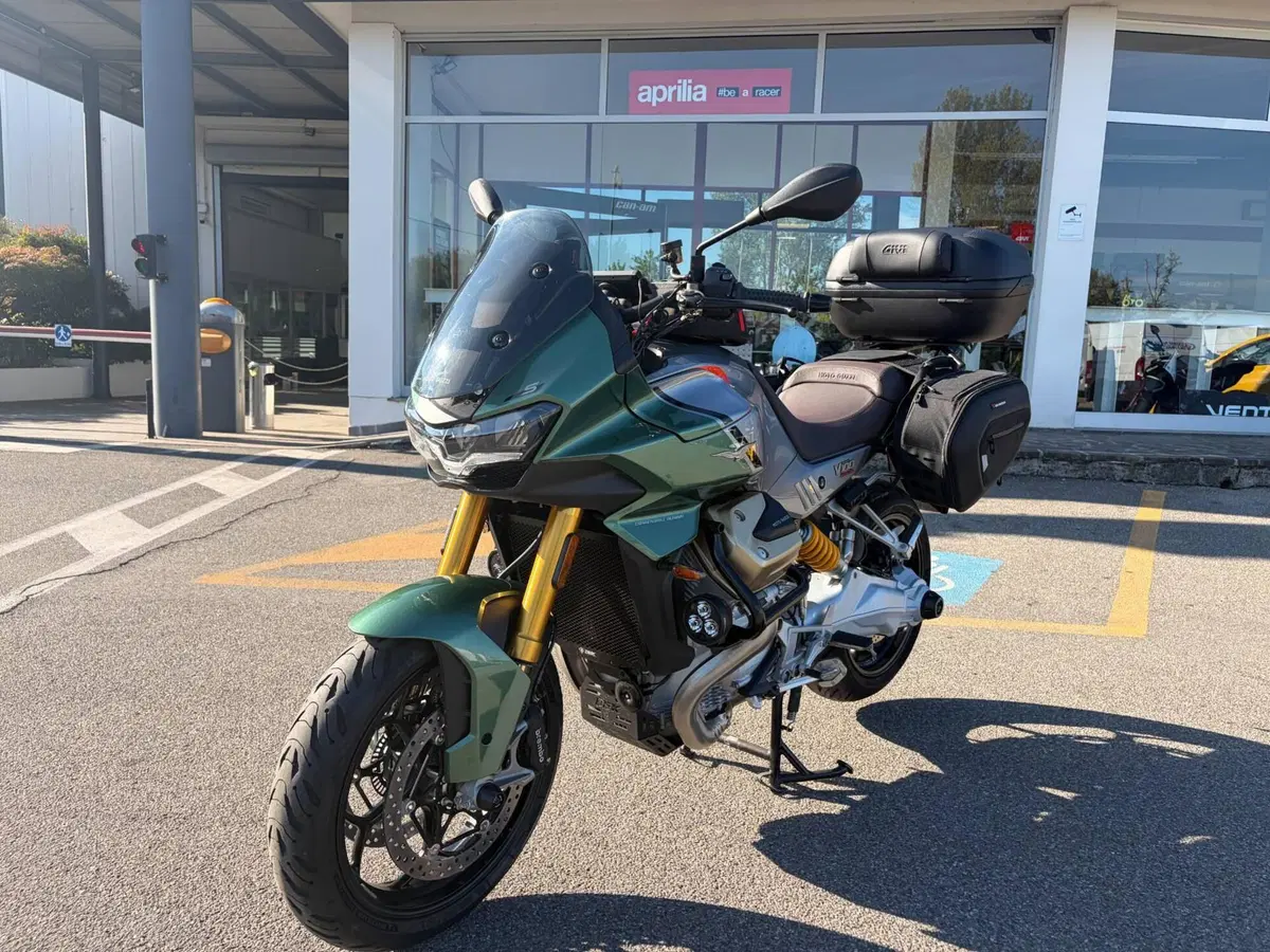 Moto Guzzi V100 Mandello S (2022 - 24) (18)