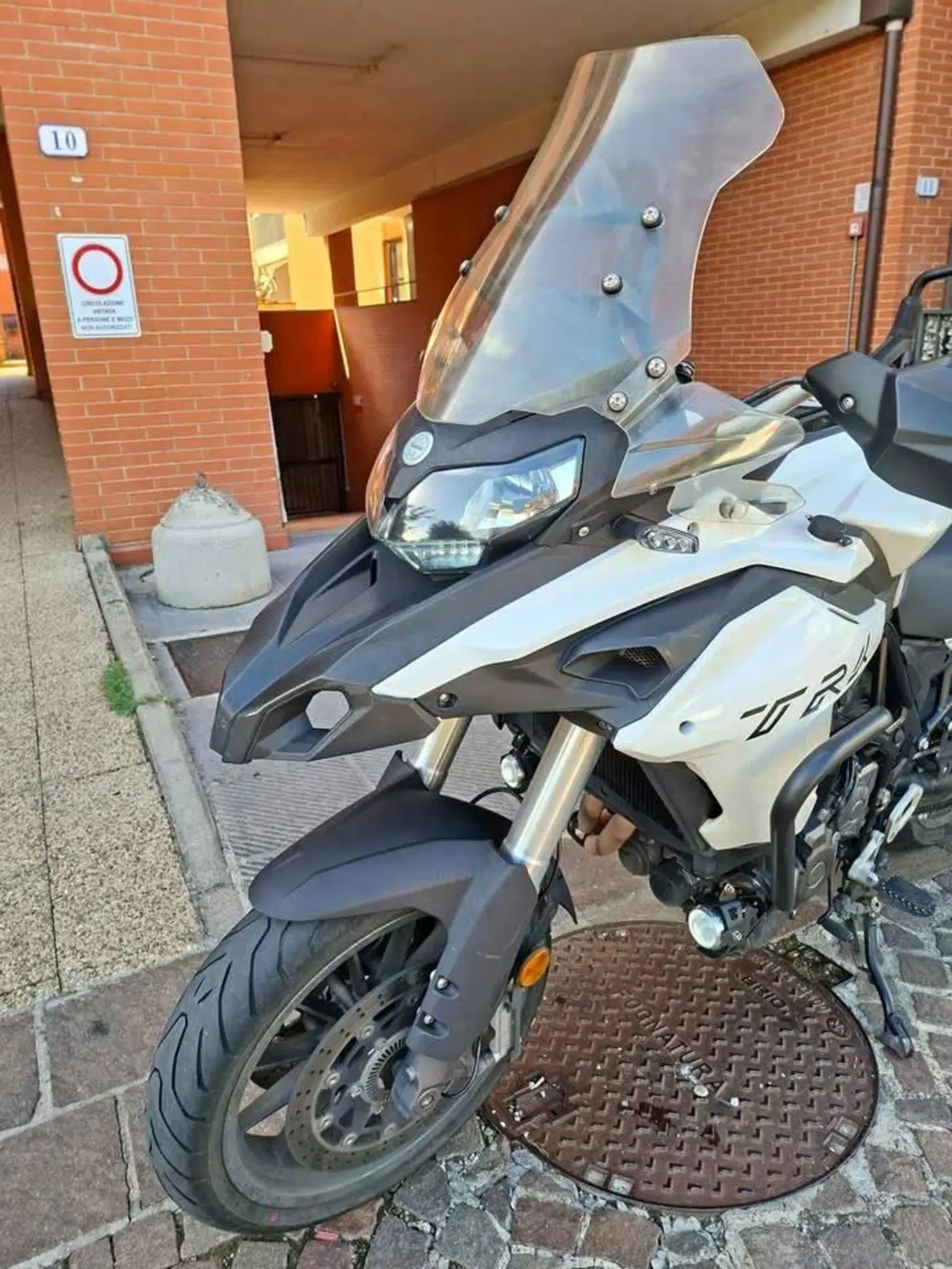 Benelli TRK 502 ABS (2017 - 20) (6)