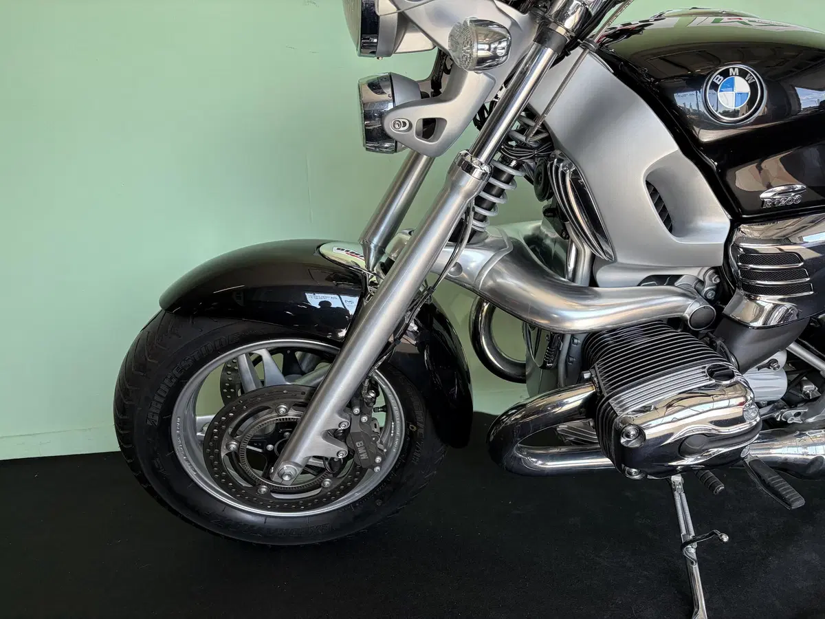 Bmw R 1200 C Montauk (12)
