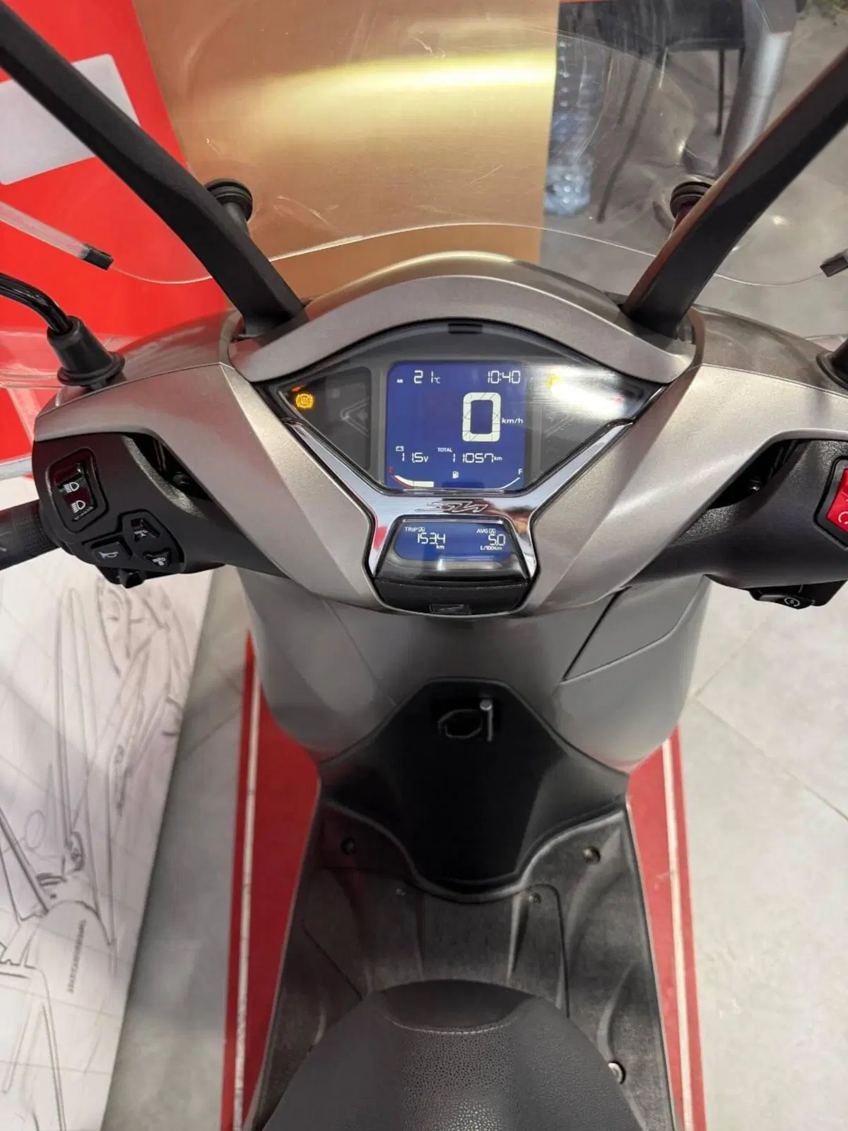 Honda SH 350 (2021 - 24) (14)