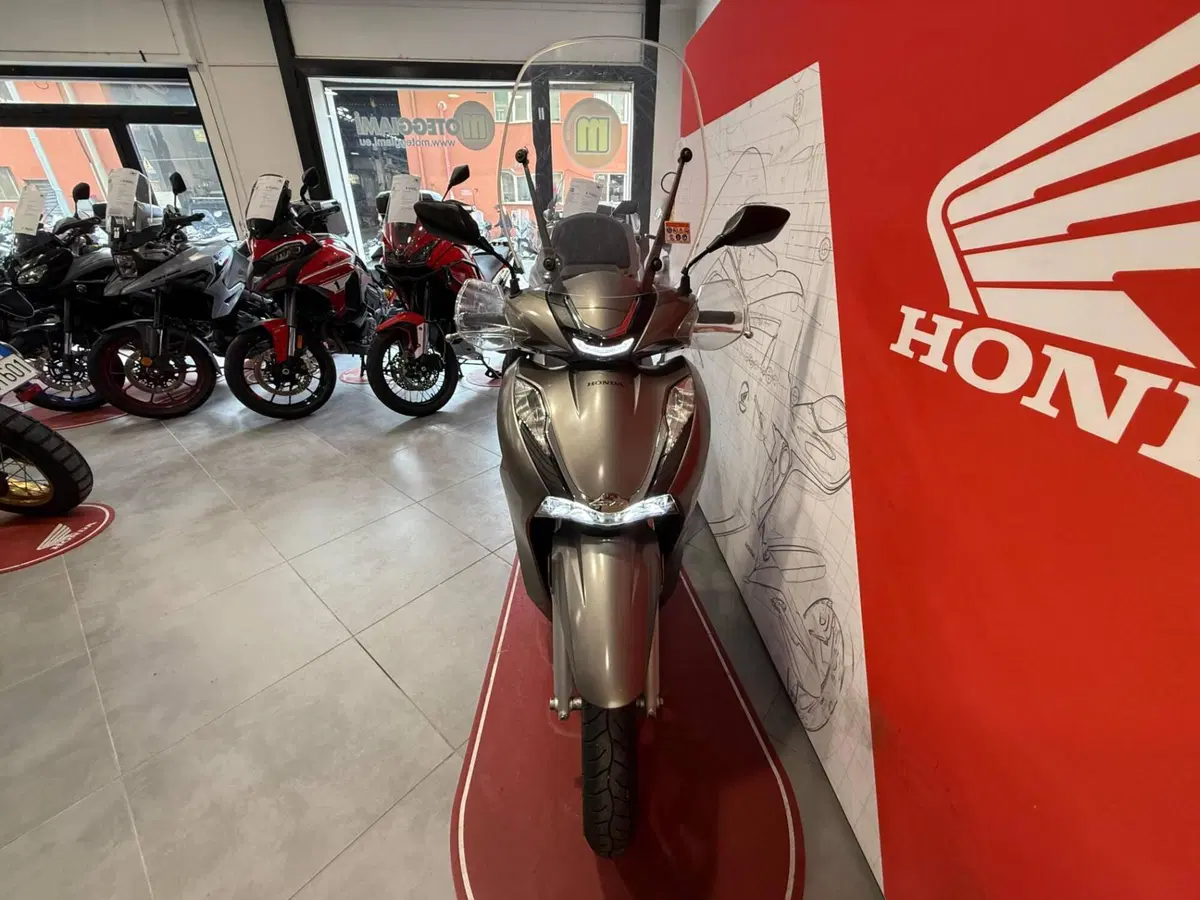 Honda SH 350 (2021 - 24) (3)