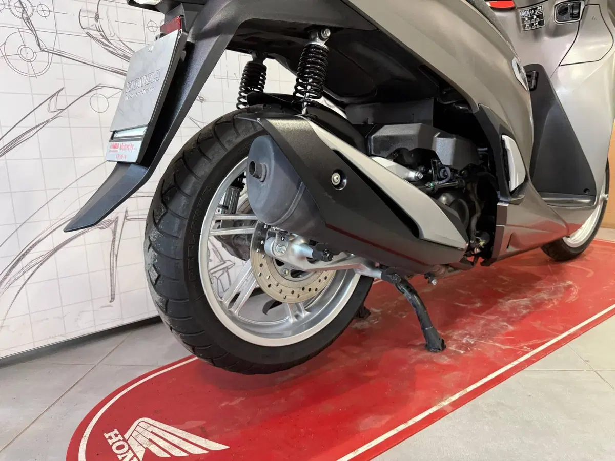 Honda SH 350 (2021 - 24) (12)