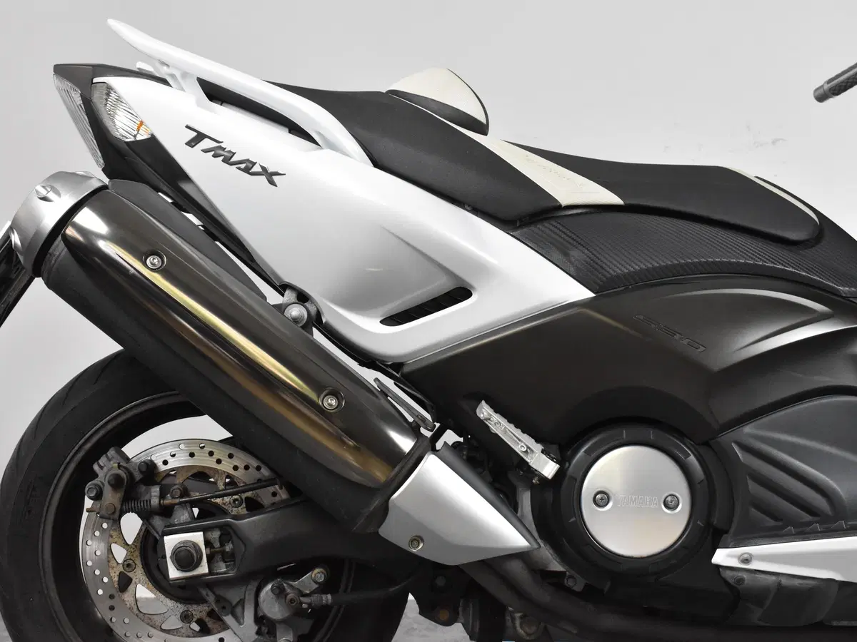 Yamaha T-Max 530 (2012 - 14) (9)