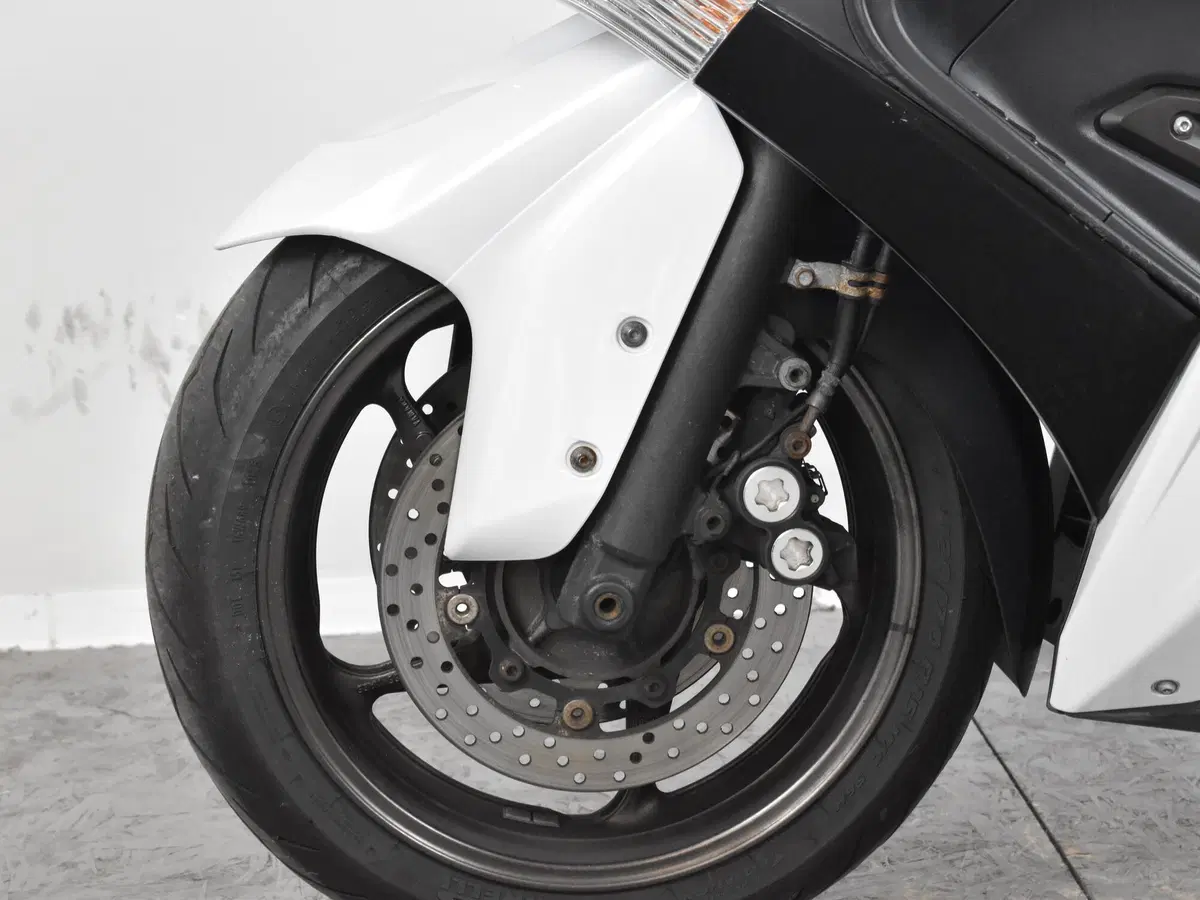 Yamaha T-Max 530 (2012 - 14) (11)