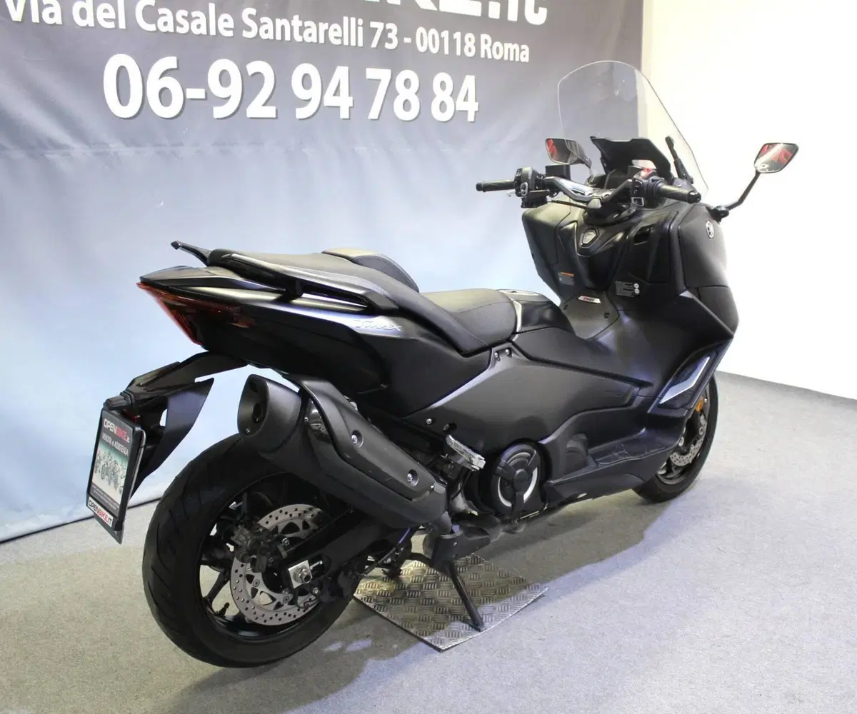 Yamaha T-Max 560 (2022 - 24) (4)