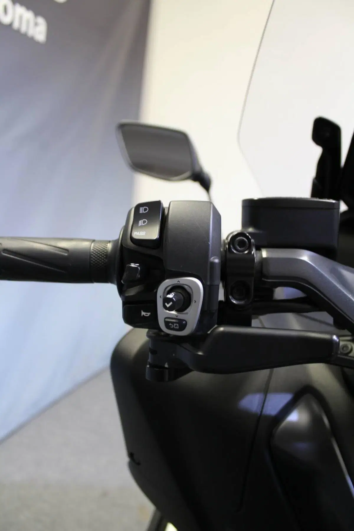Yamaha T-Max 560 (2022 - 24) (10)