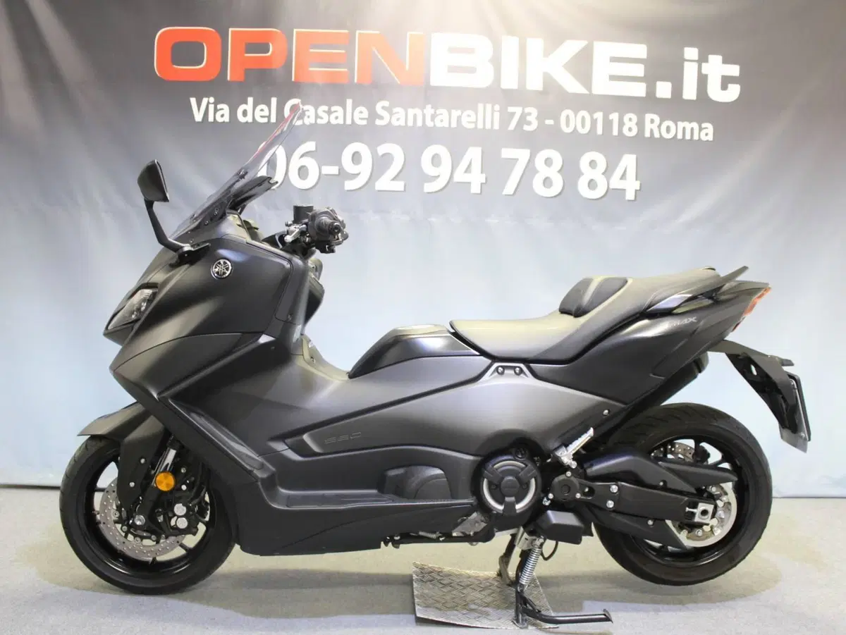 Yamaha T-Max 560 (2022 - 24) (2)