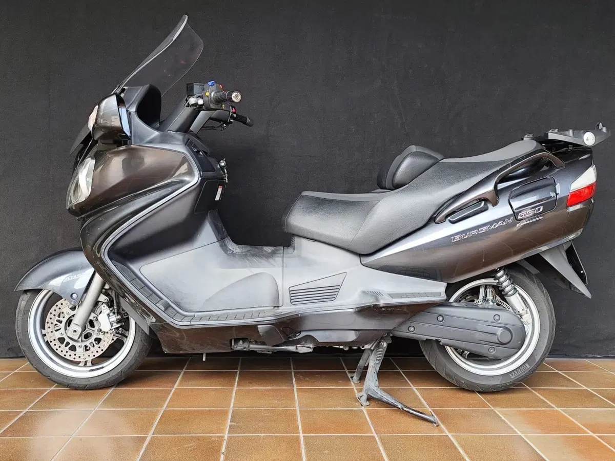 Suzuki Burgman AN 650 Executive (2004 - 06) (2)