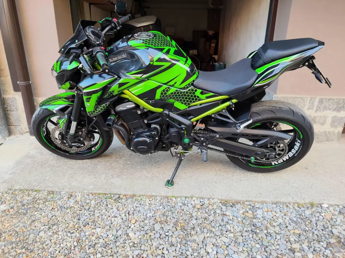 Kawasaki Z 900 (2017 - 18)