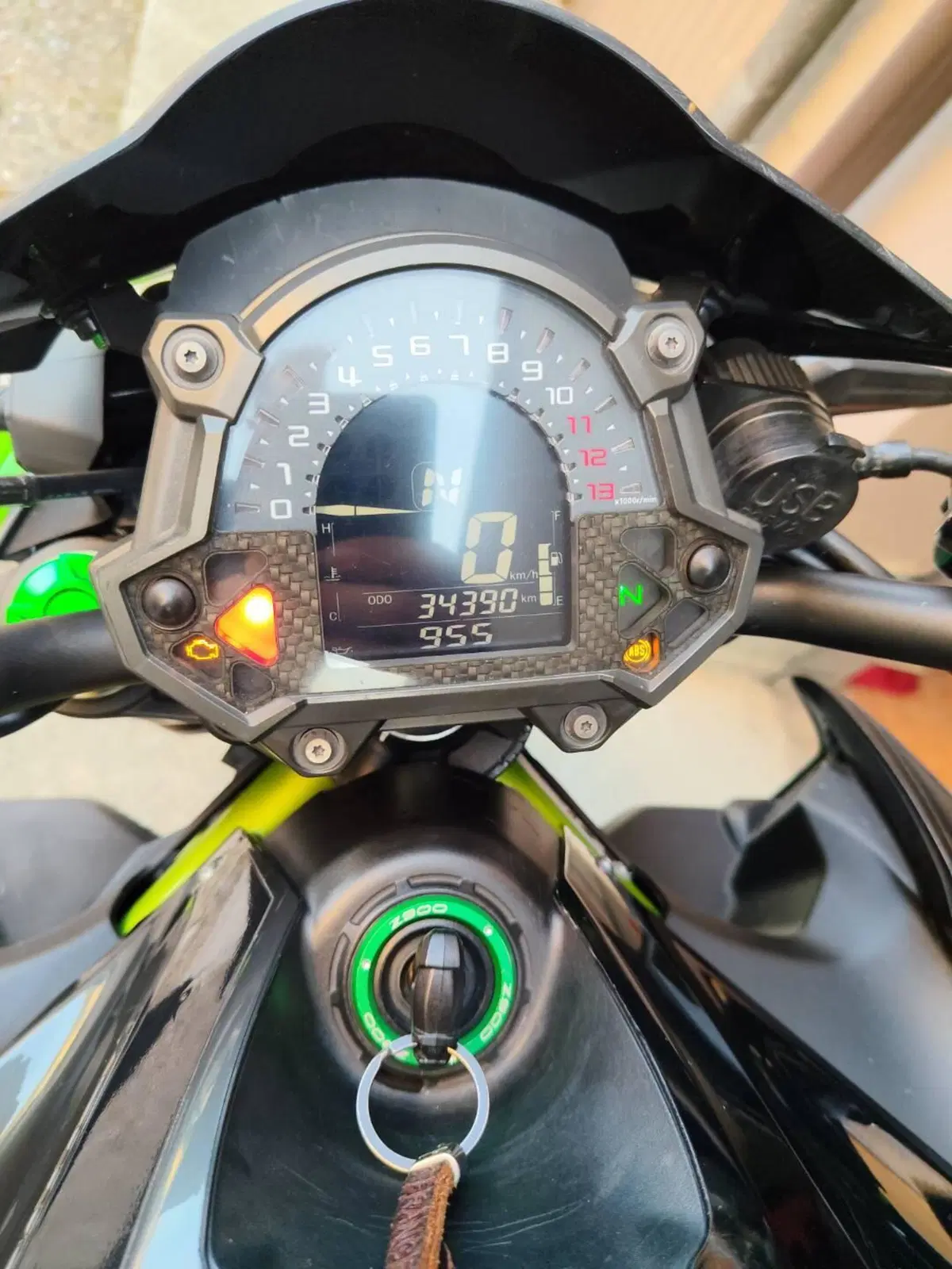 Kawasaki Z 900 (2017 - 18) (5)