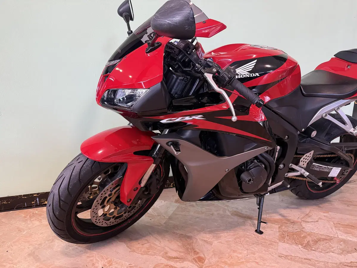 Honda CBR 600 RR (2007 - 08) (6)