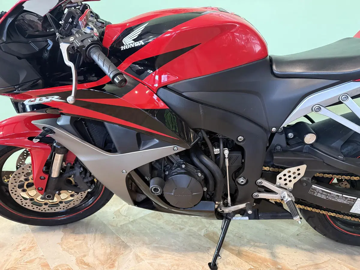 Honda CBR 600 RR (2007 - 08) (8)