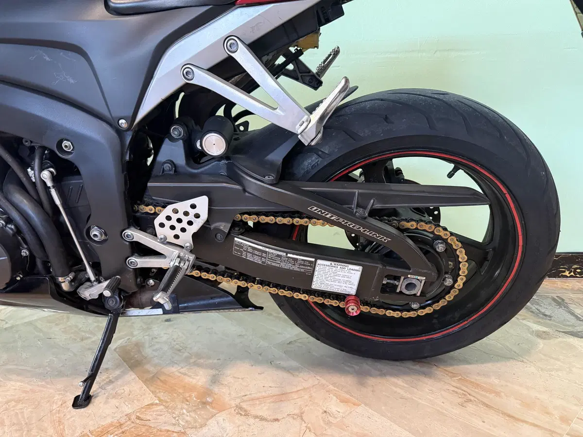 Honda CBR 600 RR (2007 - 08) (9)