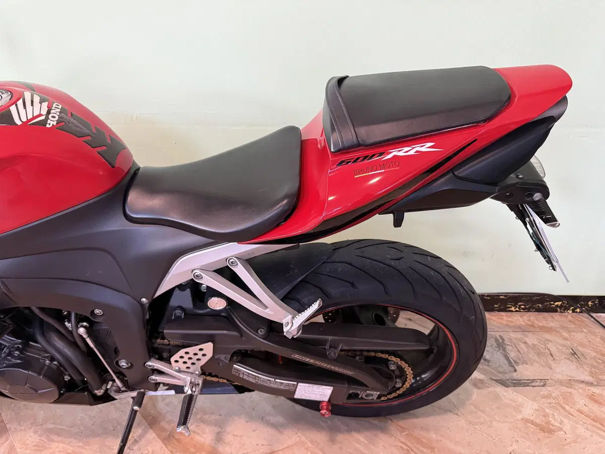 Honda CBR 600 RR (2007 - 08) (10)