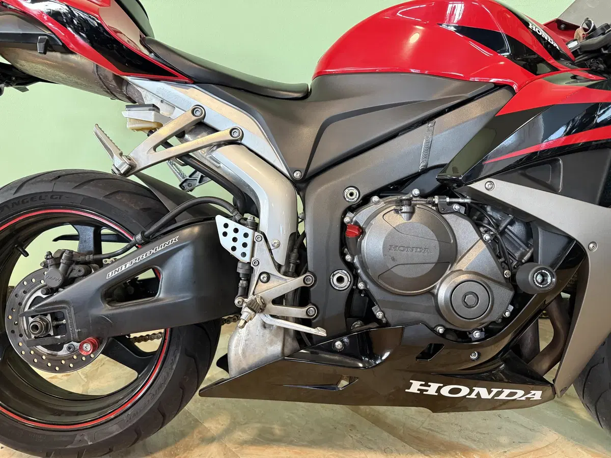 Honda CBR 600 RR (2007 - 08) (14)