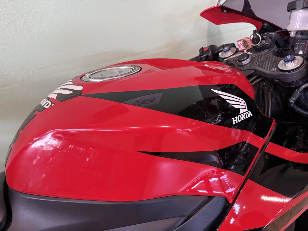 Honda CBR 600 RR (2007 - 08) (16)