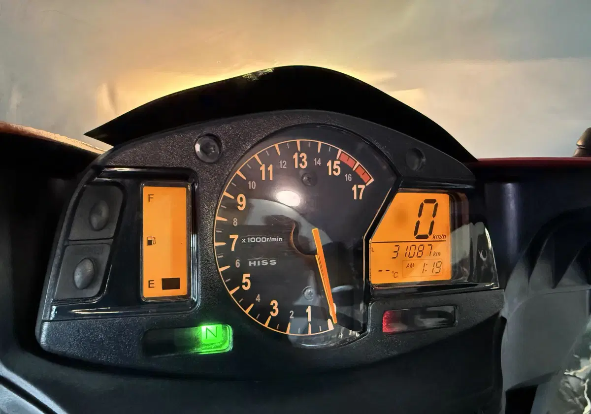 Honda CBR 600 RR (2007 - 08) (17)