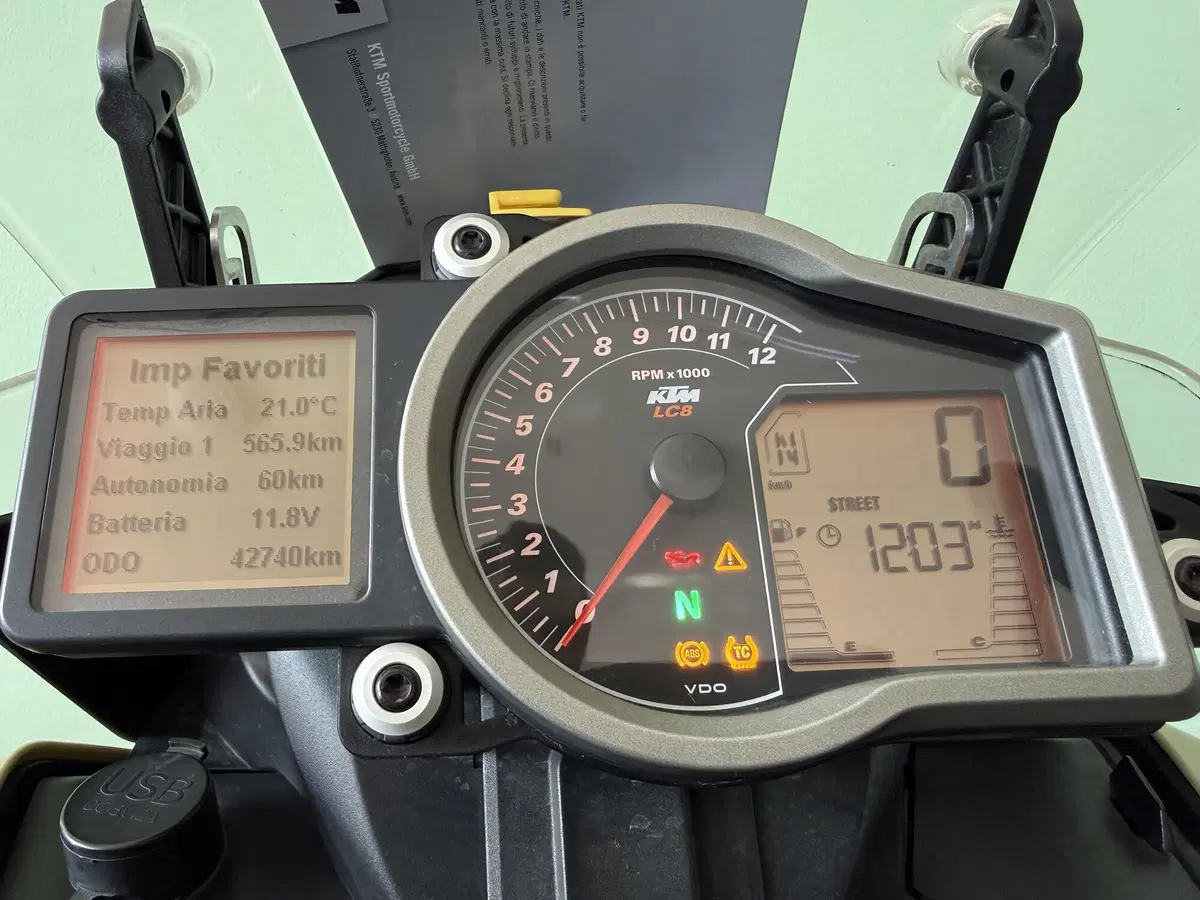 KTM 1050 Adventure (2015 - 16) (18)