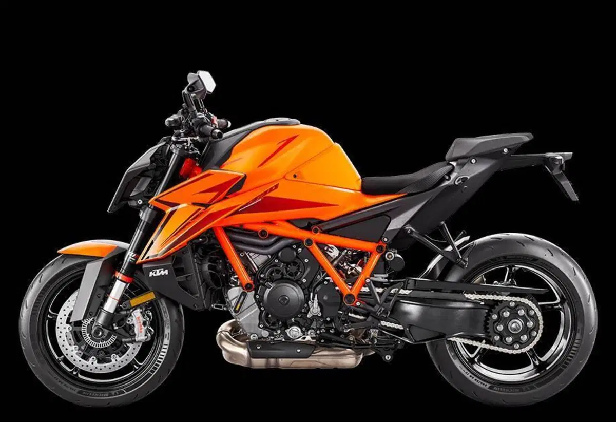 KTM 1390 Super Duke R (2024 - 26) (4)