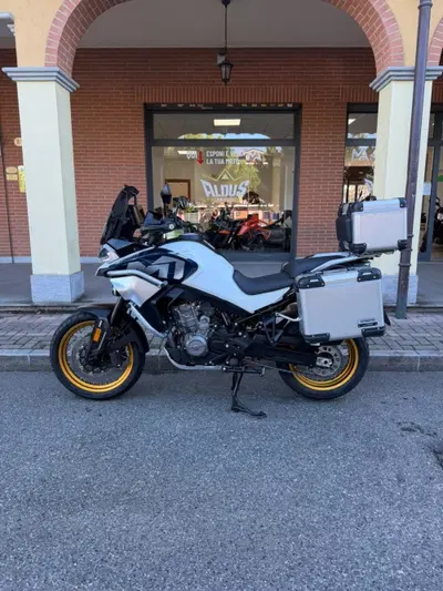 CFMOTO 800MT Explore (2023 - 26) usata