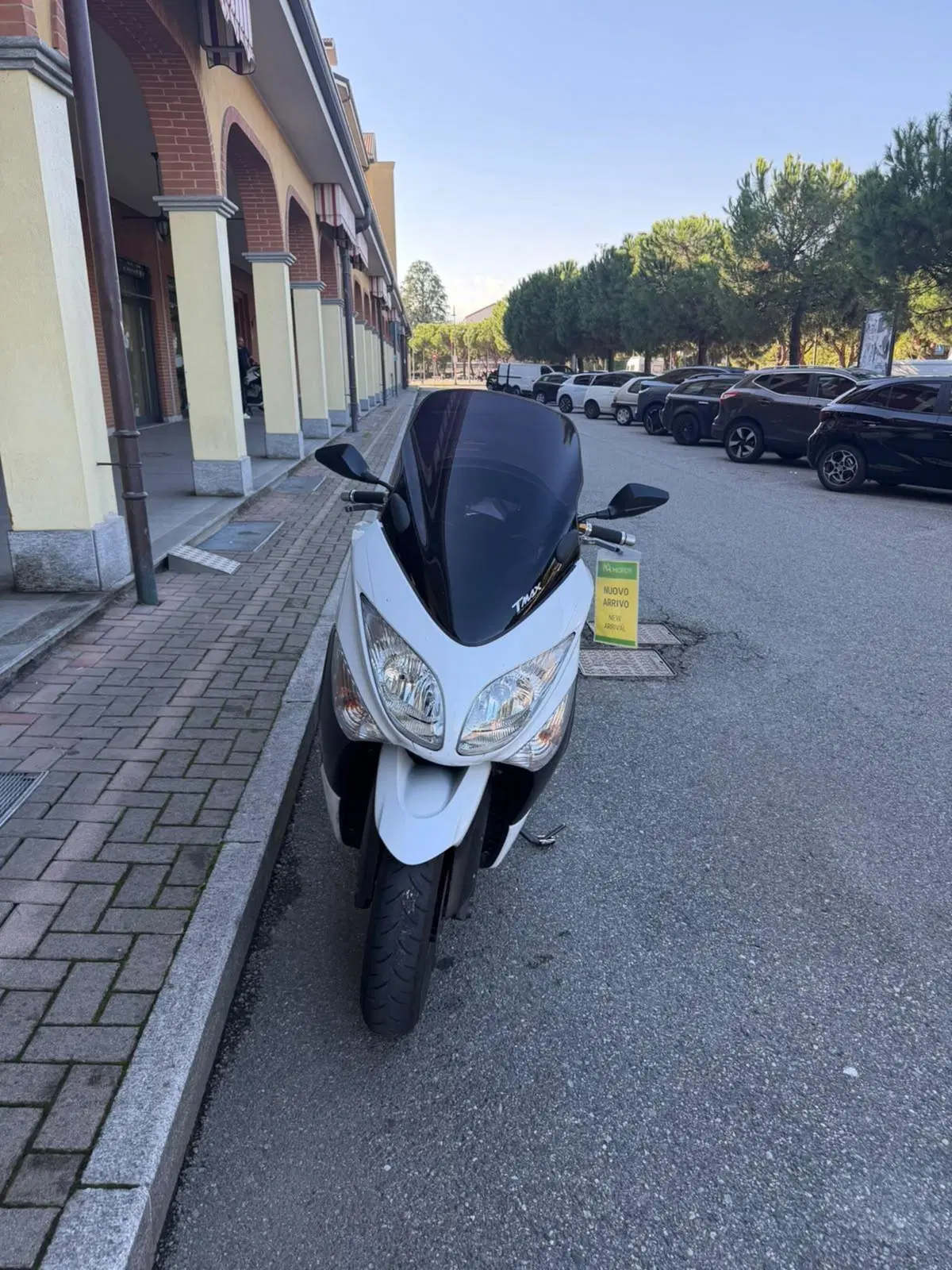 Yamaha T-Max 500 White Max (2010 - 11) (6)