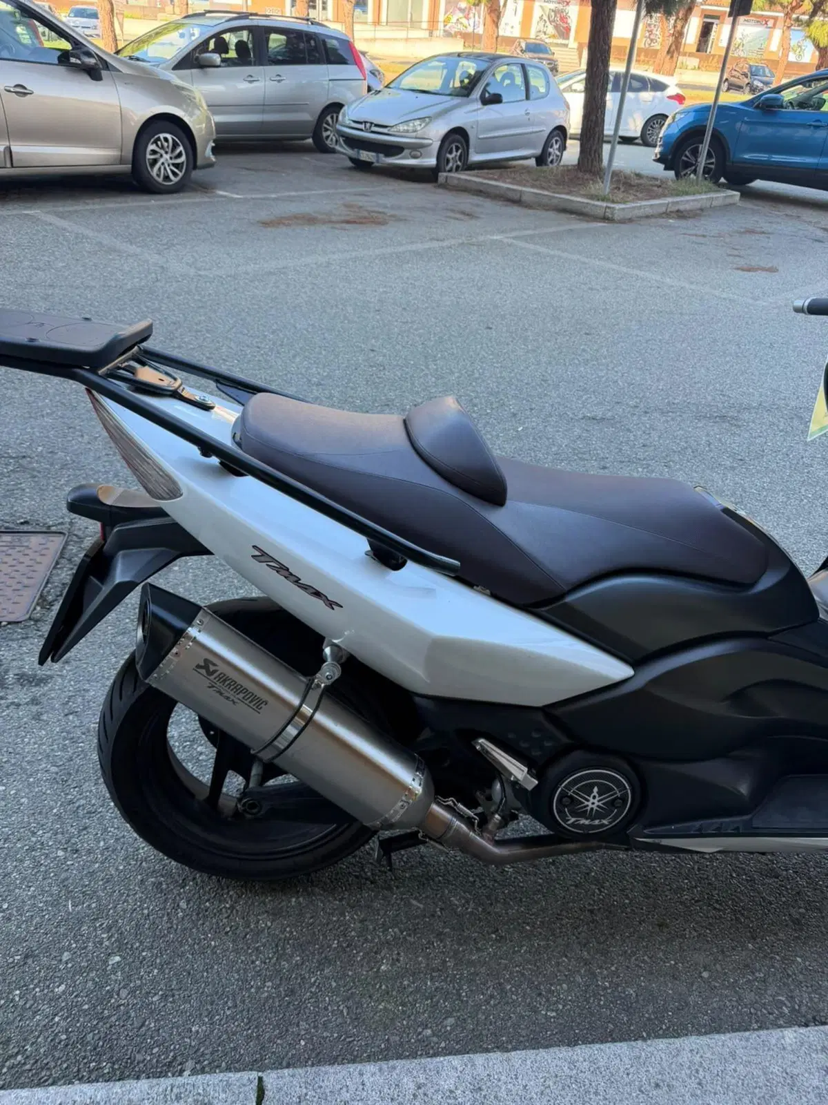 Yamaha T-Max 500 White Max (2010 - 11) (8)
