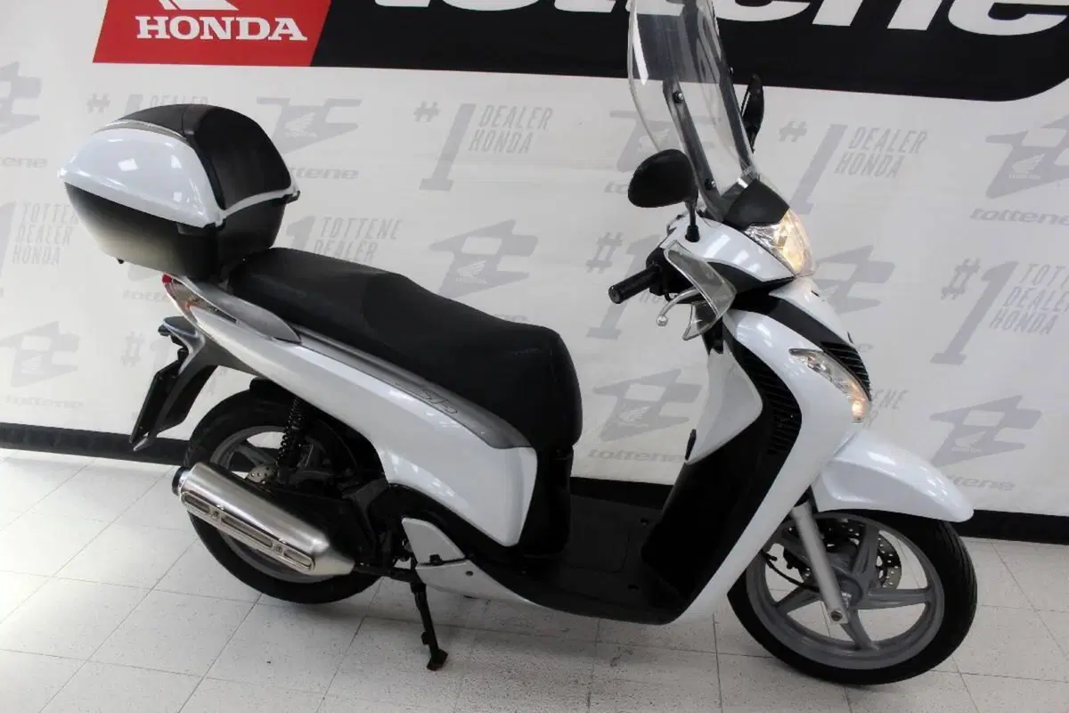 Honda SH 150i (2009 - 12) (3)