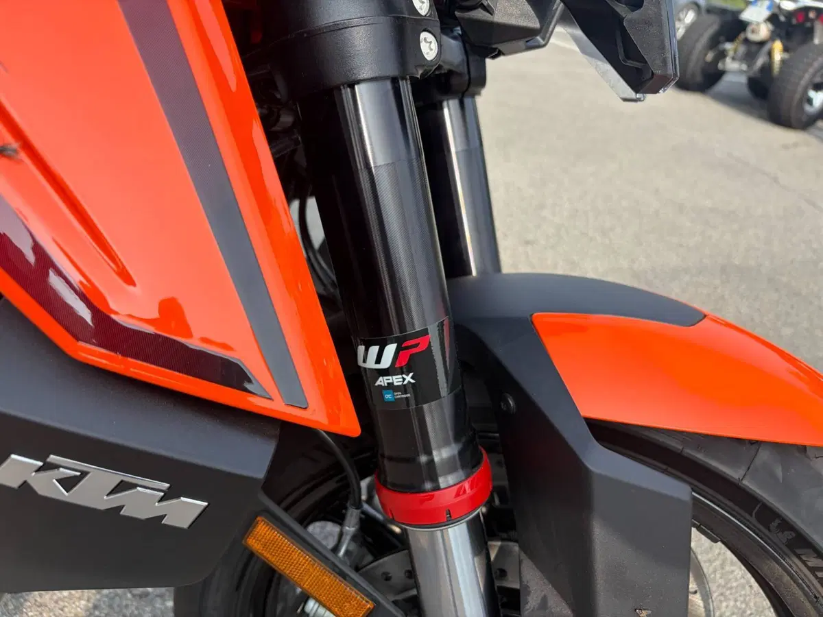 KTM 1390 Super Duke R (2024 - 26) (6)