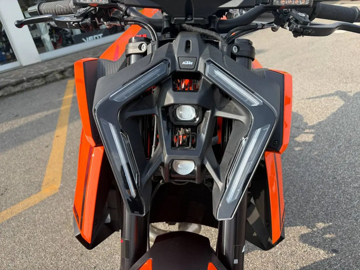 KTM 1390 Super Duke R (2024 - 26) (2)