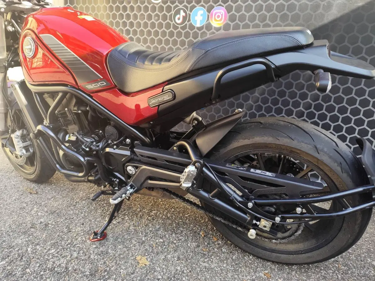 Benelli Leoncino 500 (2021 - 25) (3)