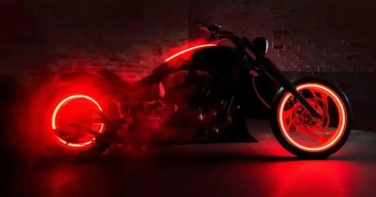 Battuta all'asta la moto di Sonic per 210.000 sterline, cifra record per la Fondazione Guintoli