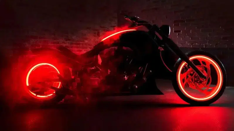 Battuta all'asta la moto di Sonic per 210.000 sterline, cifra record per la Fondazione Guintoli