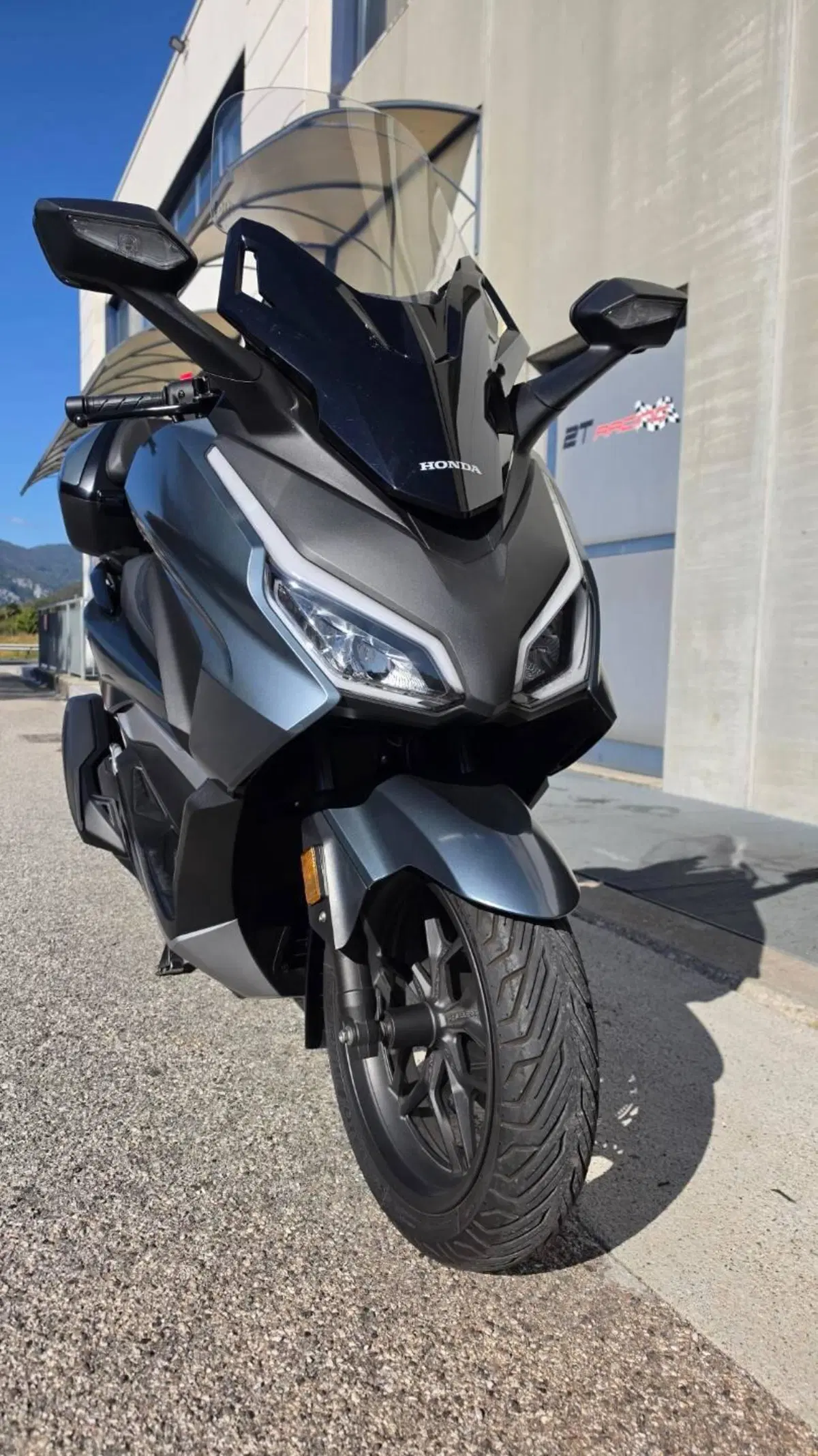 Honda Forza 350 Deluxe (2022 - 24) (3)
